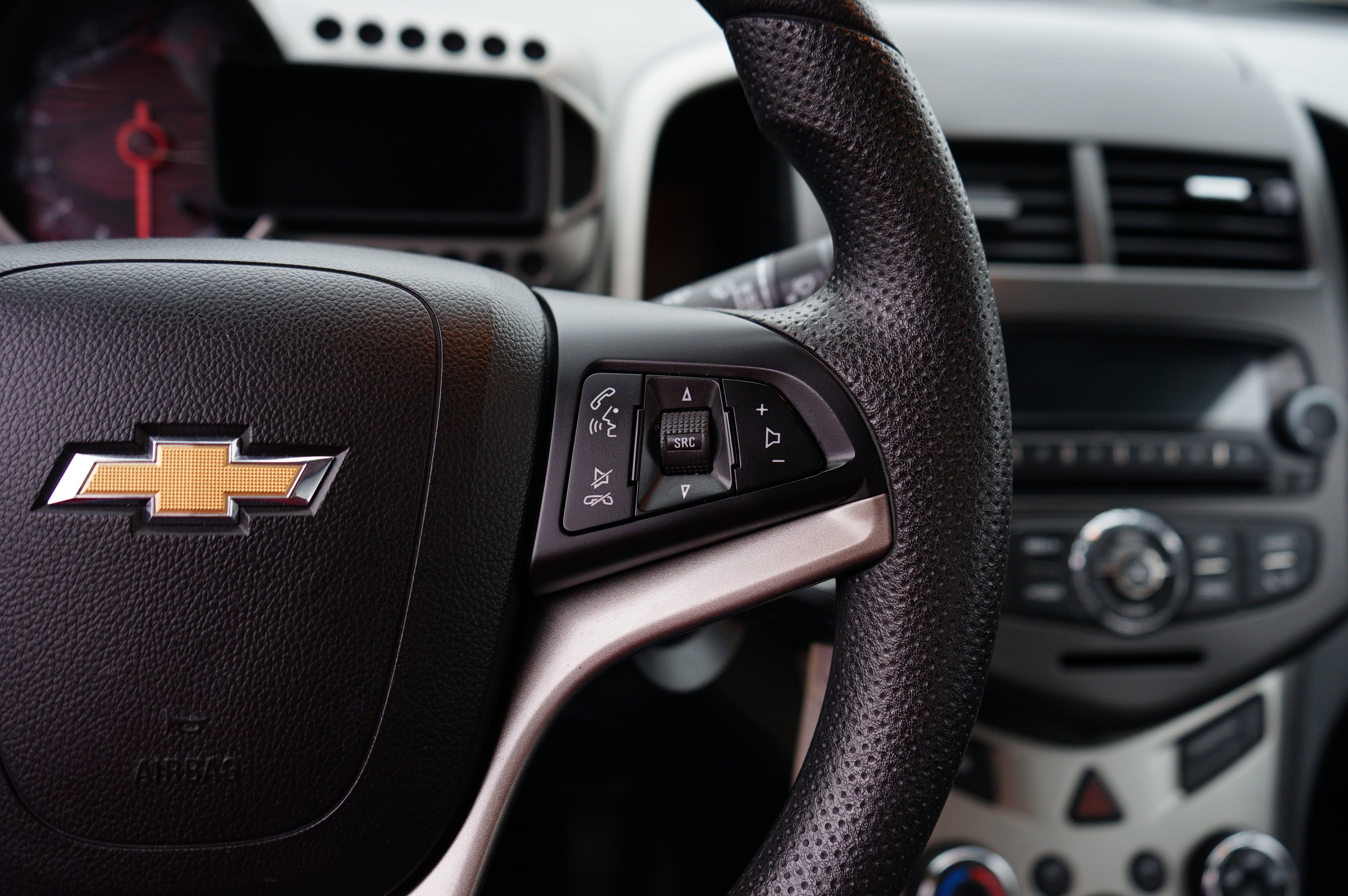 Used 2015 Chevrolet Sonic LT image 26