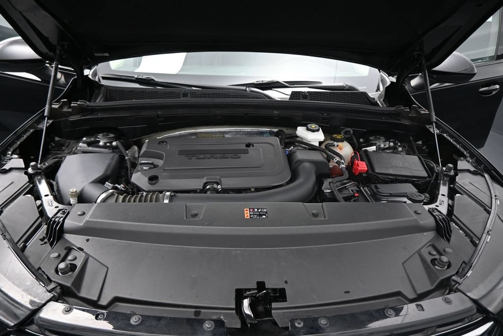 Used 2023 Buick Envision Essence w/ Sport Touring Package AWD/4WD image 29