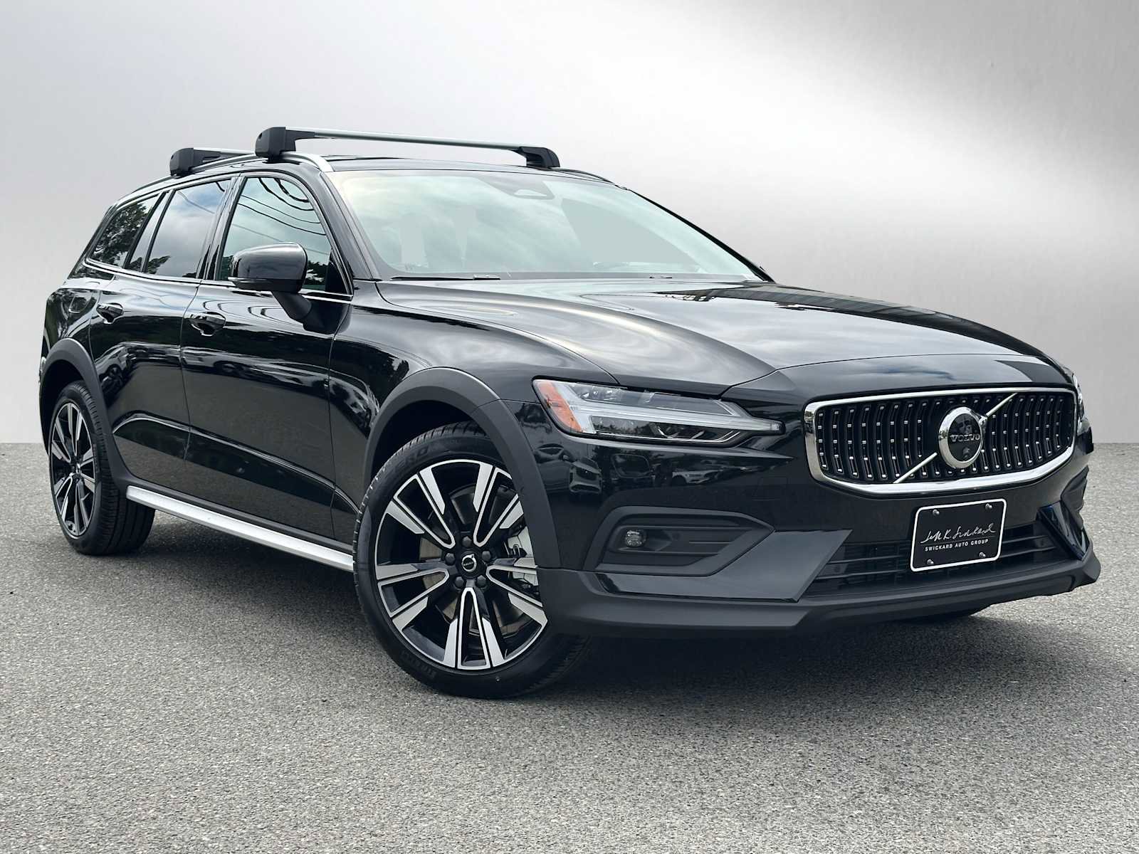 New 2026 Volvo V60 B5 Cross Country Ultra w/ Climate Package image 1