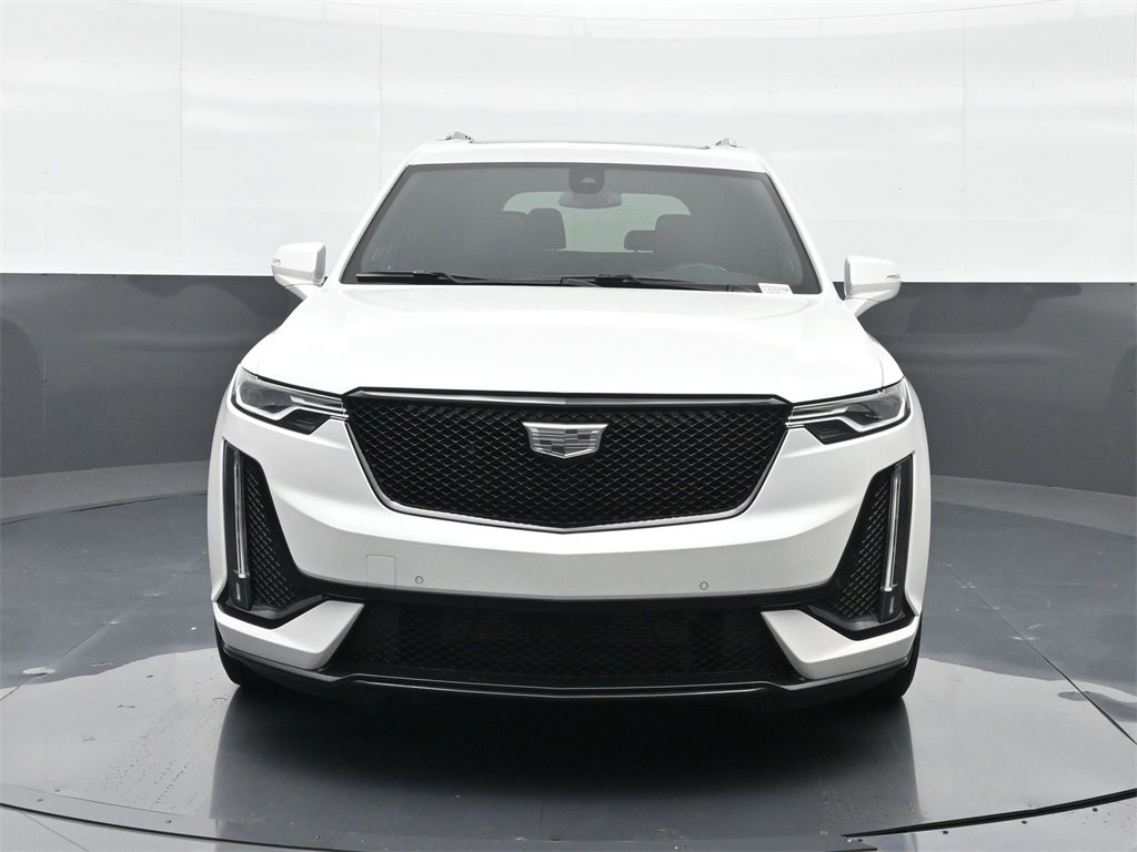 Certified 2023 Cadillac XT6 Sport w/ LPO, ONYX Package image 14