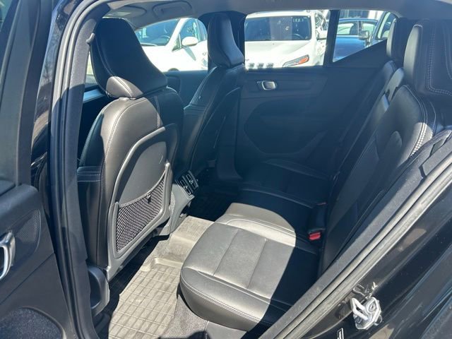 Used 2019 Volvo XC40 T5 Momentum AWD/4WD image 15