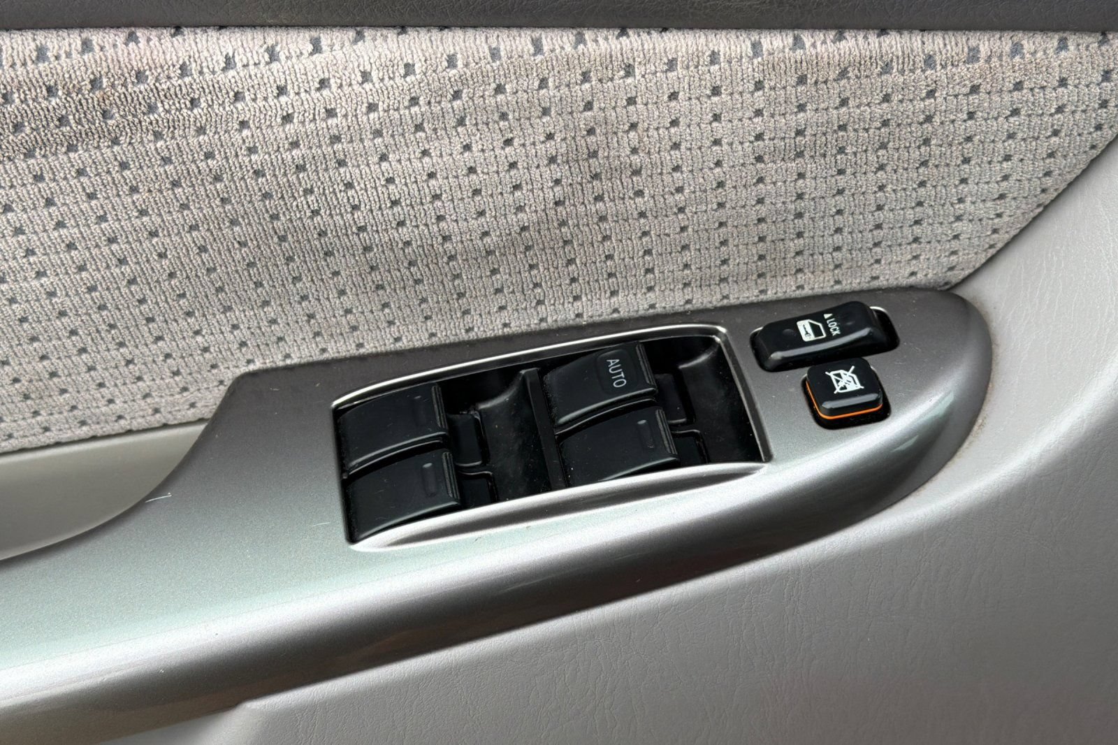 Used 2008 Toyota Sienna LE FWD image 12