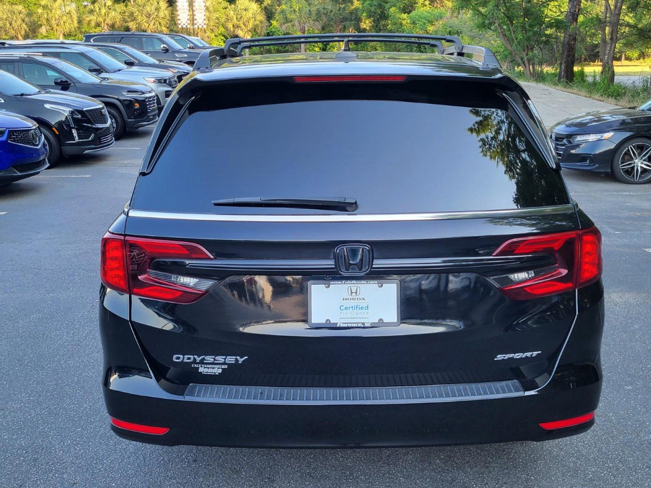 Certified 2023 Honda Odyssey Sport image 3