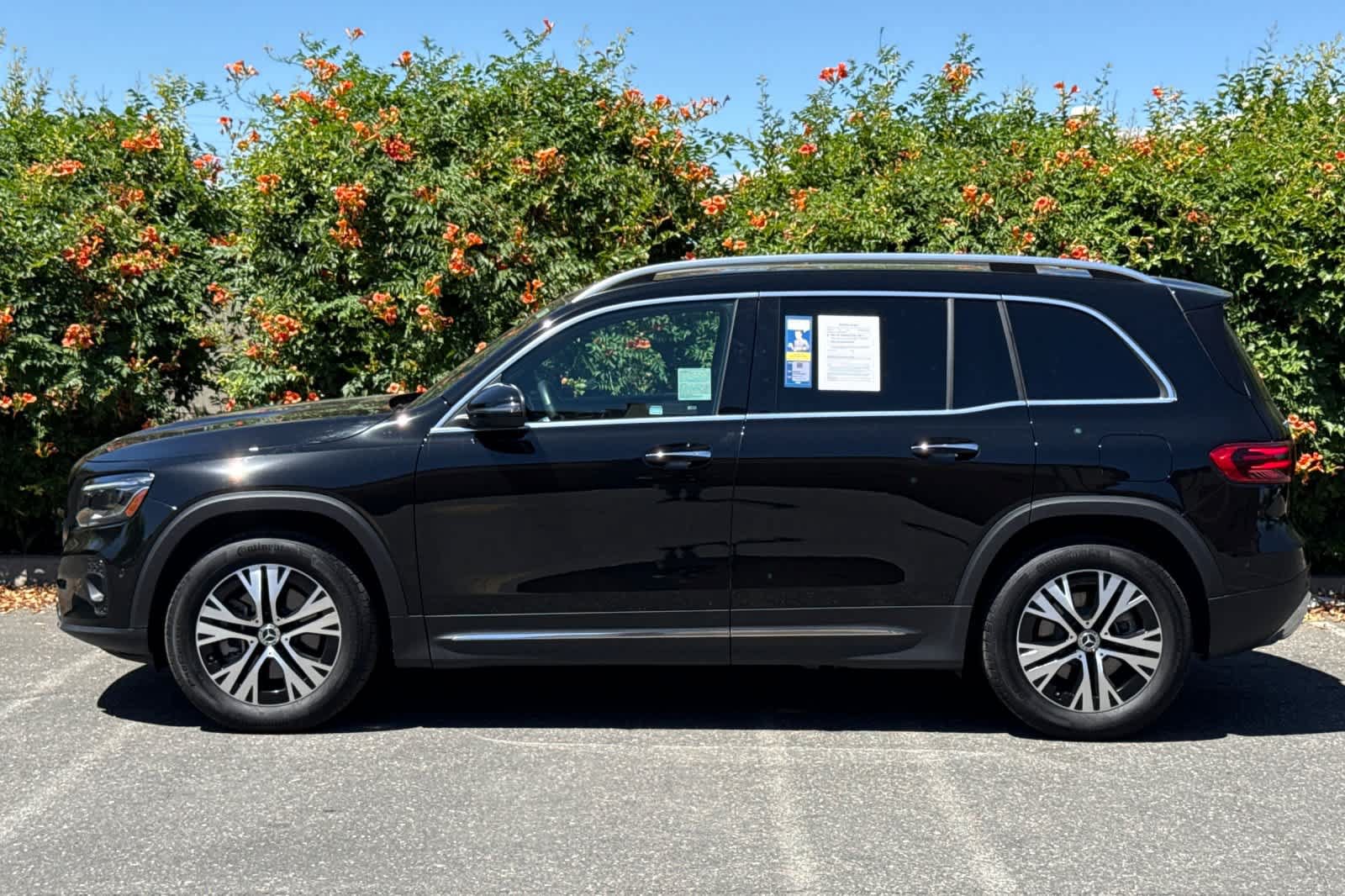 Certified 2025 Mercedes-Benz GLB 250 4MATIC image 6