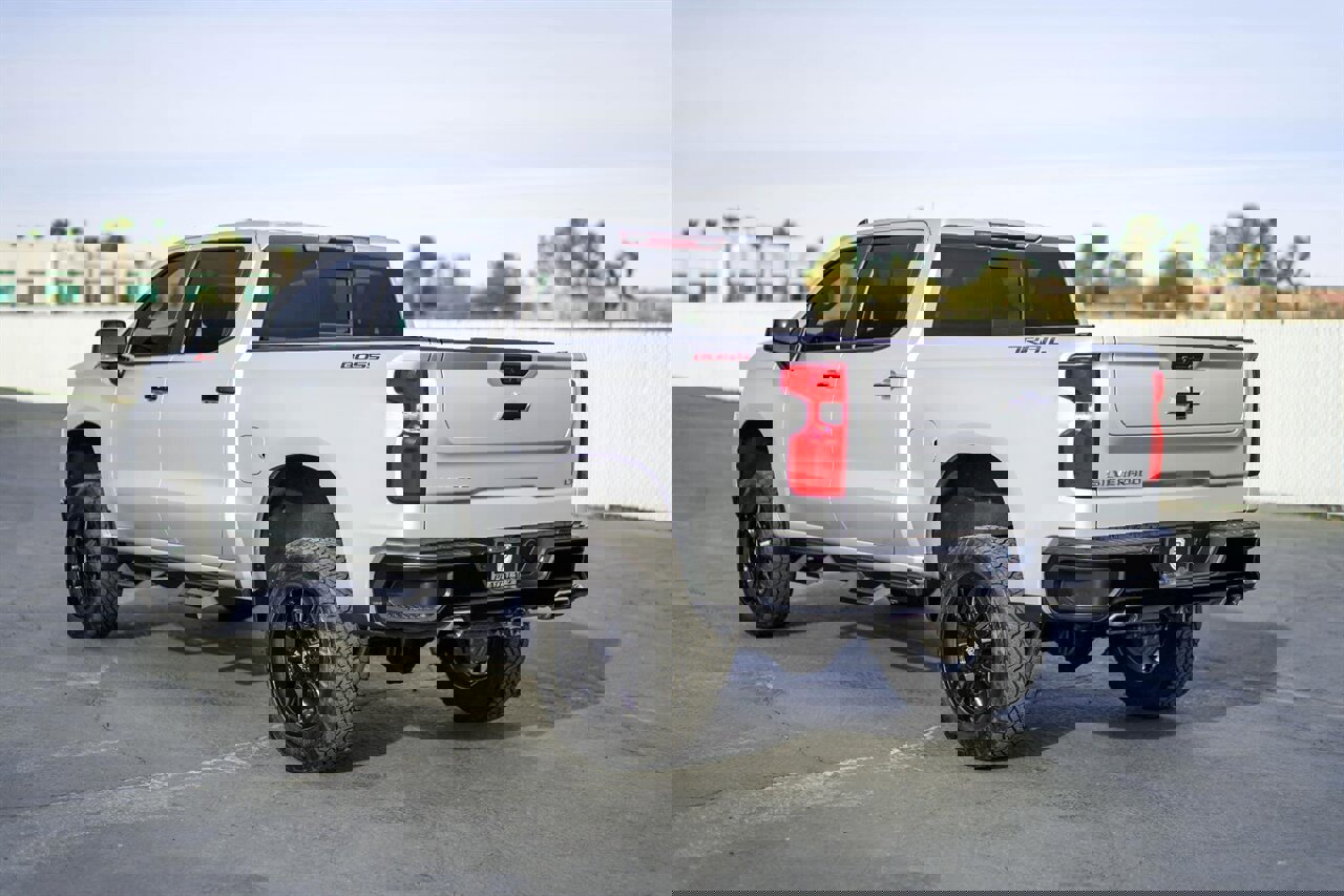 Used 2021 Chevrolet Silverado 1500 LT Trail Boss w/ Convenience Package II image 13