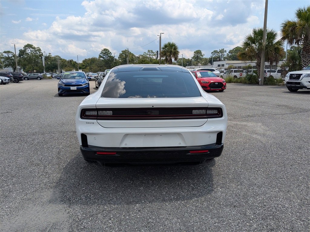 Used 2024 Dodge Charger R/T w/ Plus Group image 4