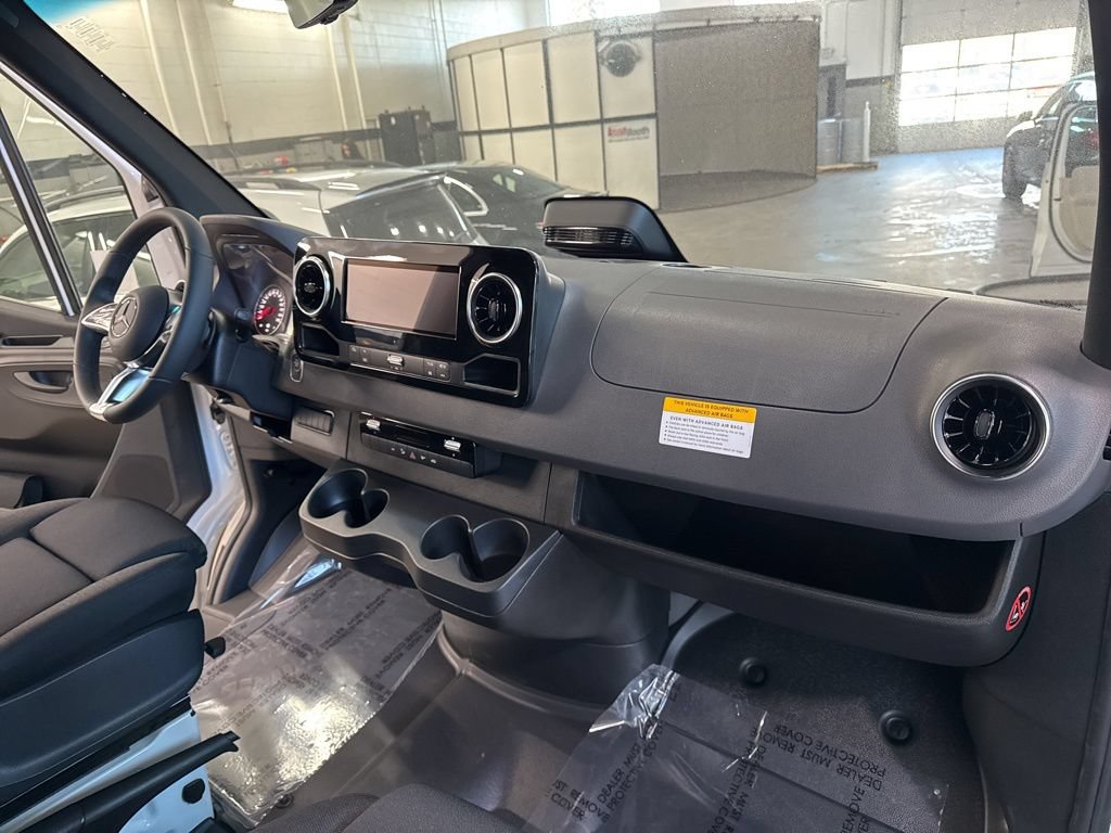 New 2026 Mercedes-Benz Sprinter 2500 image 17