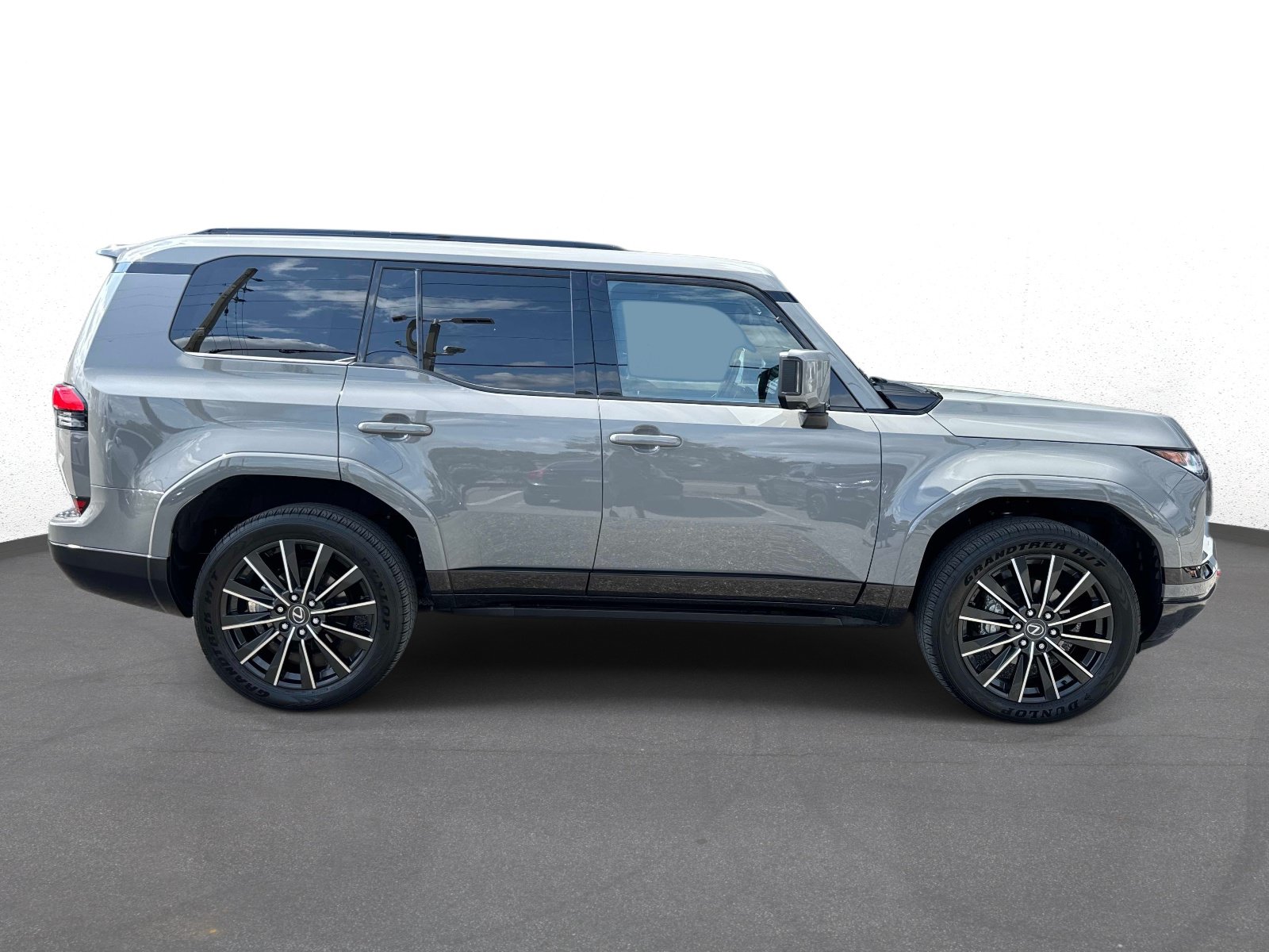 Certified 2025 Lexus GX 550 w/ Accessory Package (Z1) AWD/4WD image 2