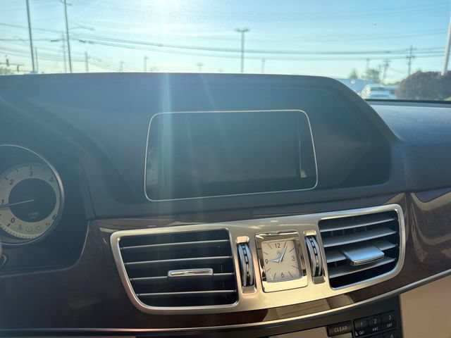 Used 2014 Mercedes-Benz E 250 BlueTEC 4MATIC Sedan image 23