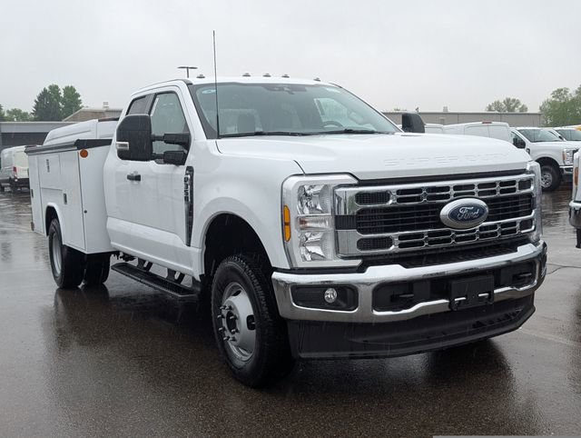 New 2026 Ford F350 XL w/ XL Chrome Package