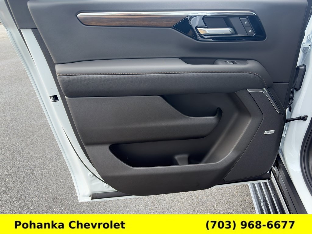 New 2026 Chevrolet Suburban High Country AWD/4WD image 27