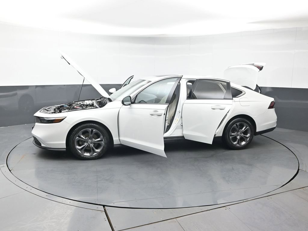 Certified 2023 Honda Accord EX image 43