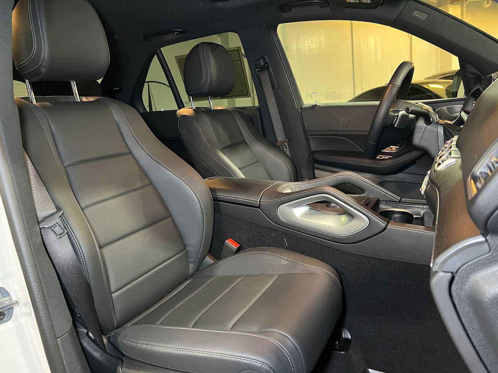 Used 2025 Mercedes-Benz GLE 350 4MATIC image 13
