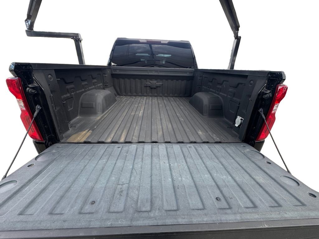 Used 2024 Chevrolet Silverado 1500 LTZ image 18
