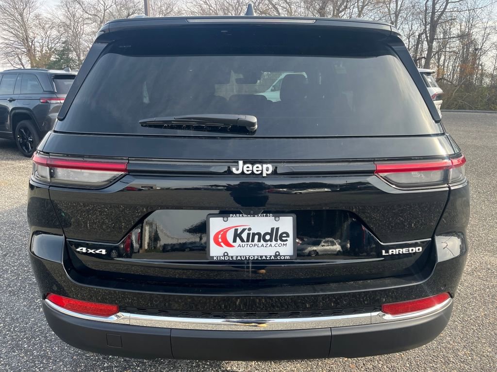 New 2025 Jeep Grand Cherokee Laredo X w/ Luxury Tech Group I image 27