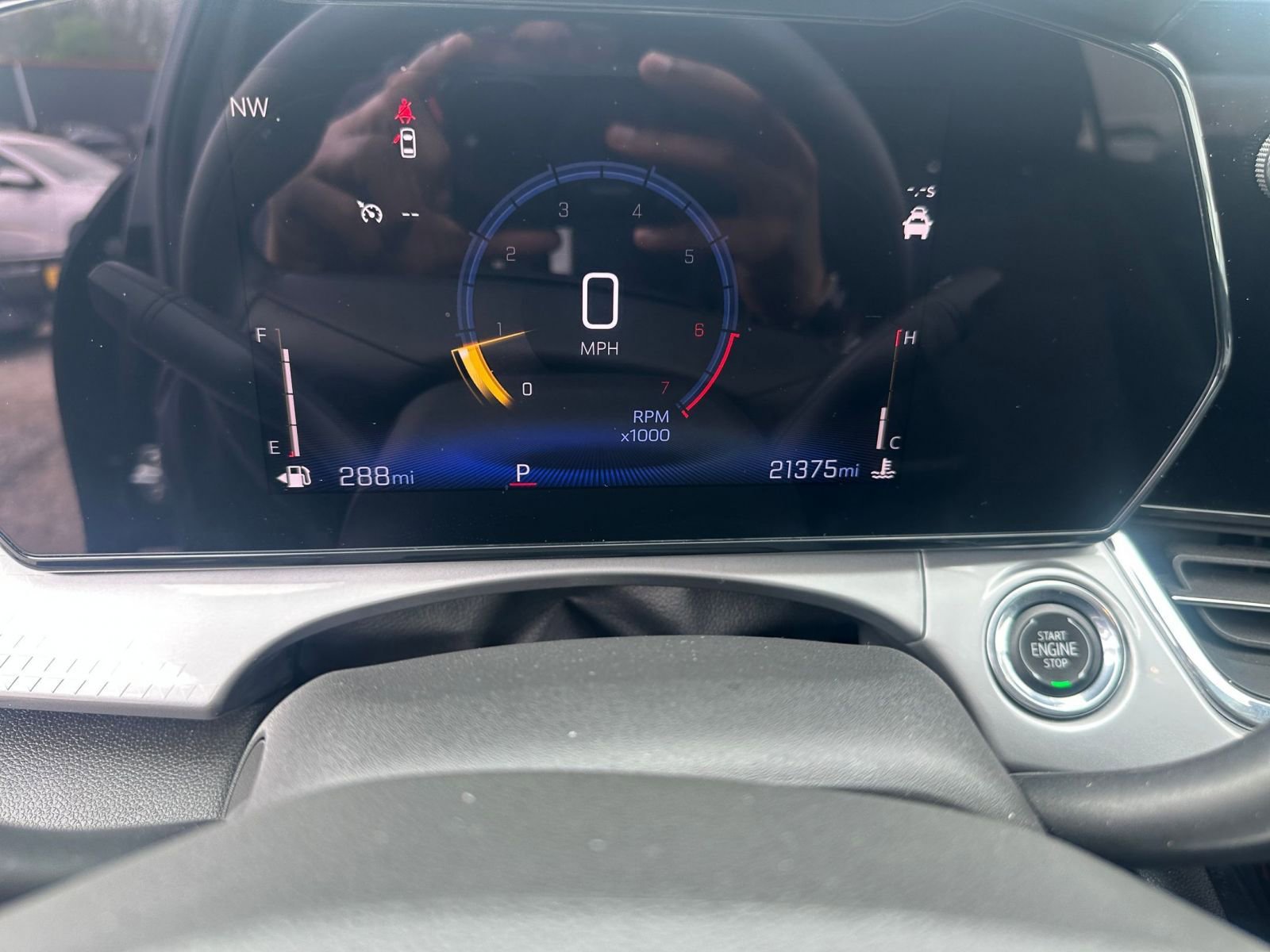 Used 2025 Chevrolet Trax LT image 38