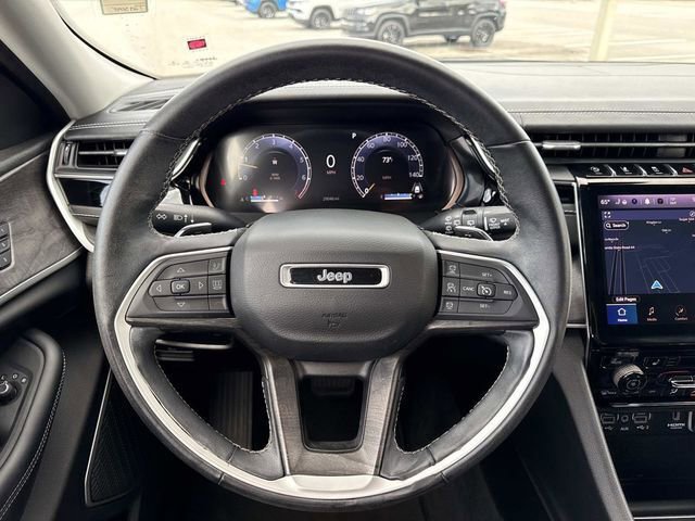 Used 2022 Jeep Grand Cherokee L Limited w/ Black Appearance Package RWD image 15