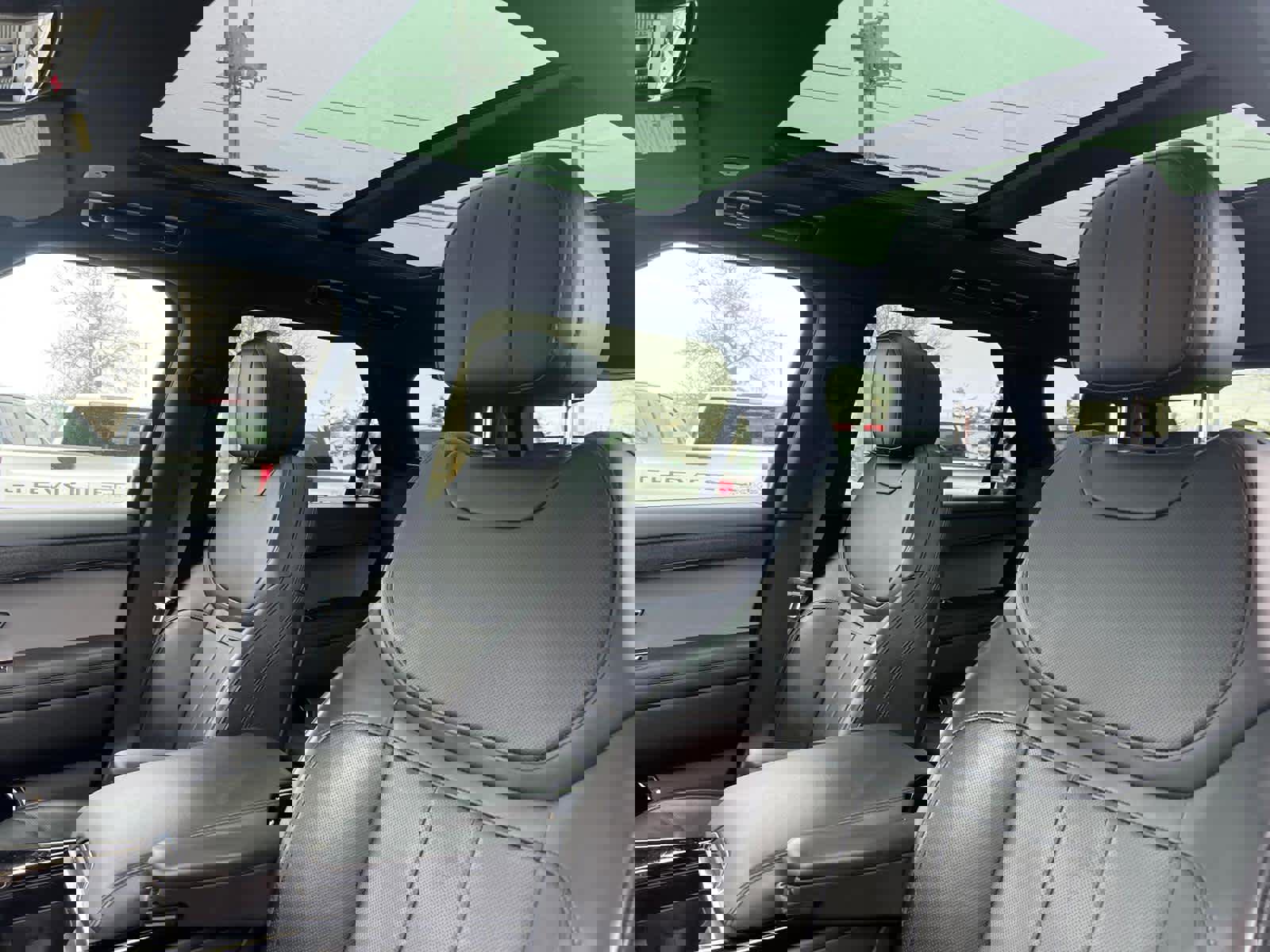 Used 2023 Land Rover Range Rover Sport SE Dynamic image 13