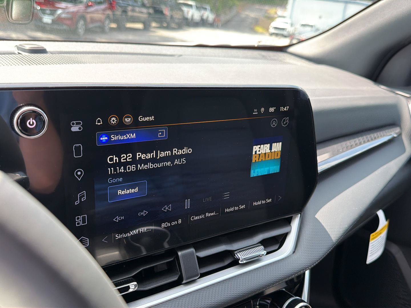 New 2026 Chevrolet Equinox LT w/ Midnight Edition FWD image 23