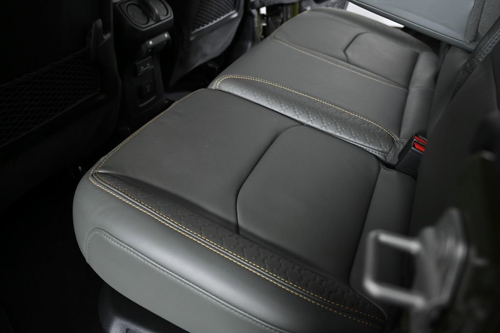 Used 2024 Jeep Wrangler High Altitude image 29