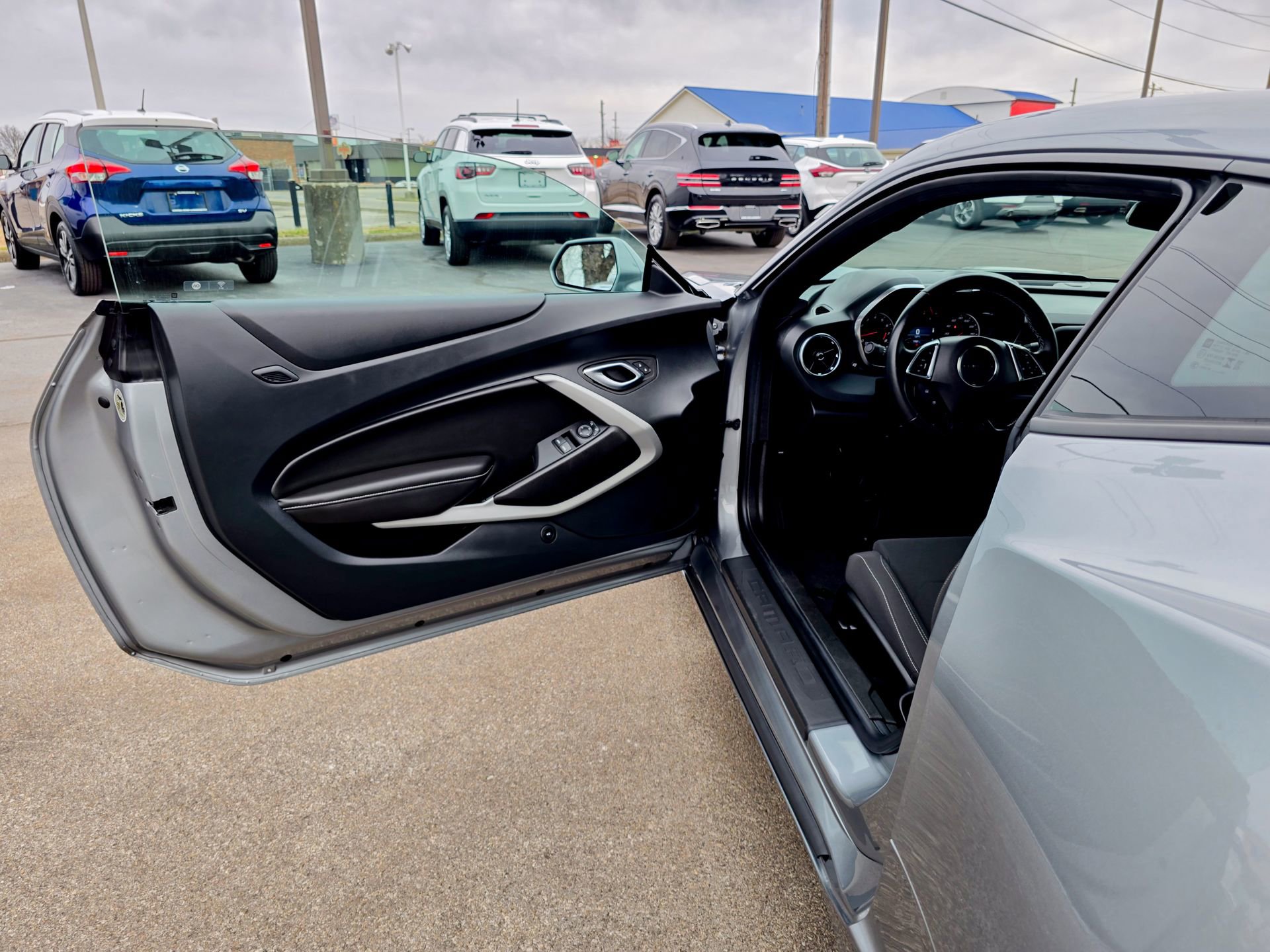 Used 2023 Chevrolet Camaro LT w/ RS Package image 24