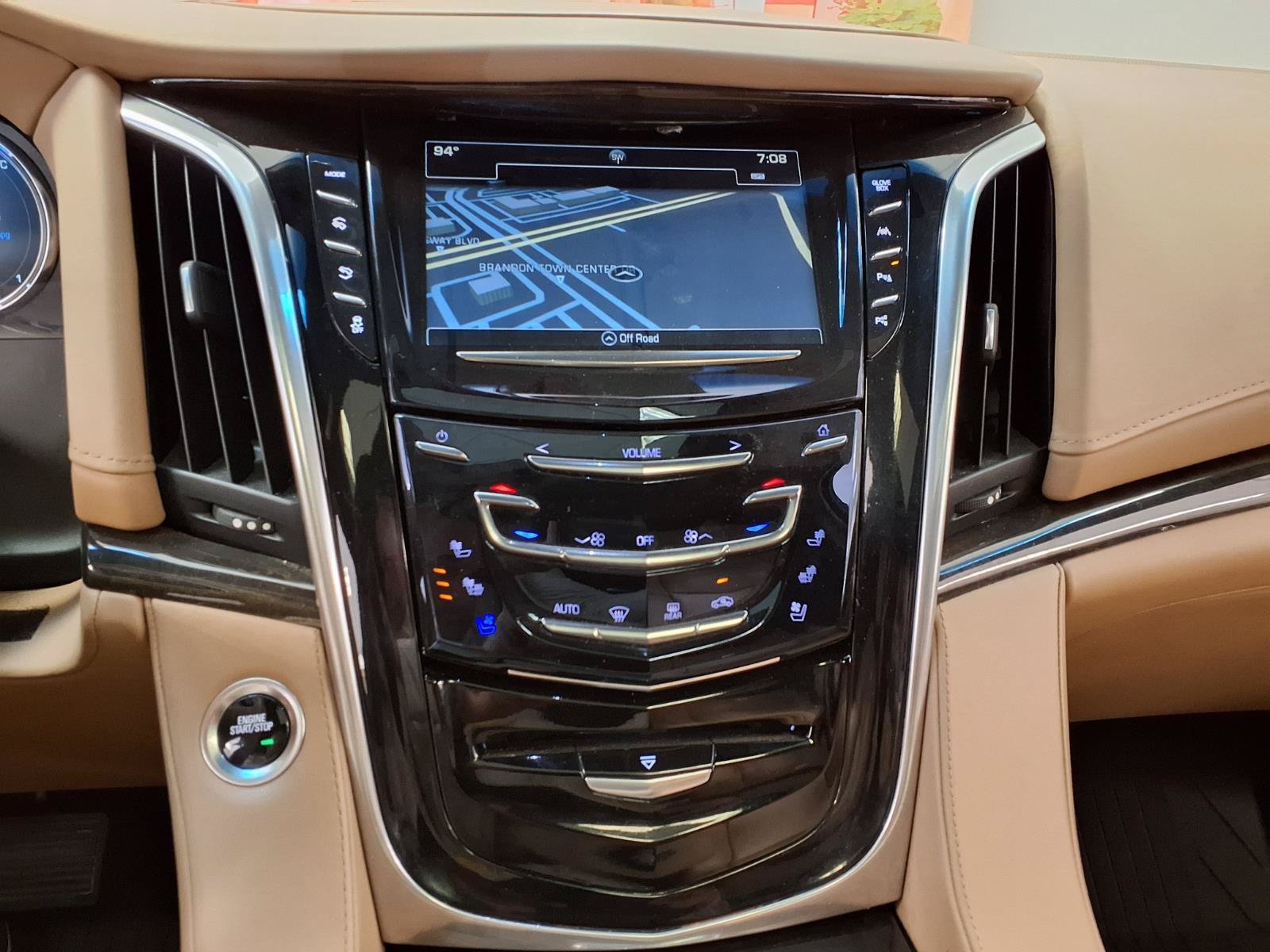 Used 2019 Cadillac Escalade ESV Platinum AWD/4WD image 28