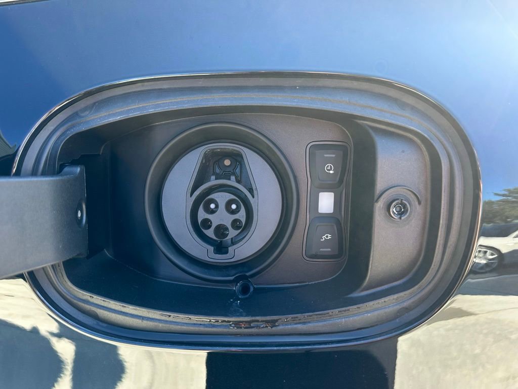 Used 2025 Porsche Cayenne Turbo image 43