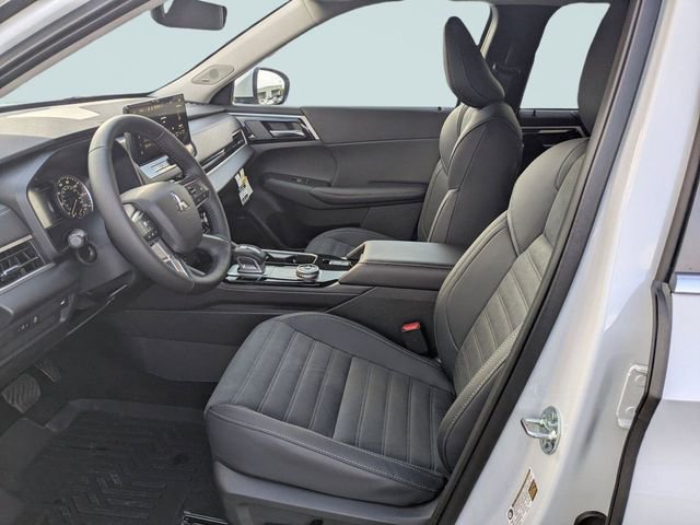 New 2026 Mitsubishi Outlander SE image 19