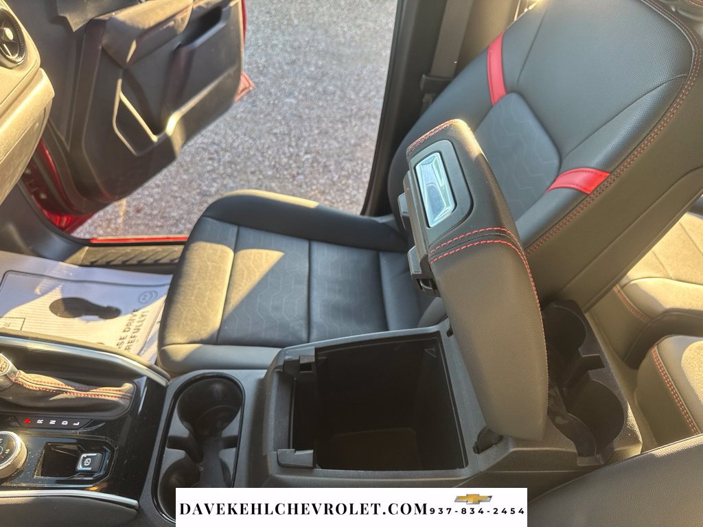 Used 2025 Chevrolet Colorado Z71 w/ Technology Package AWD/4WD image 19