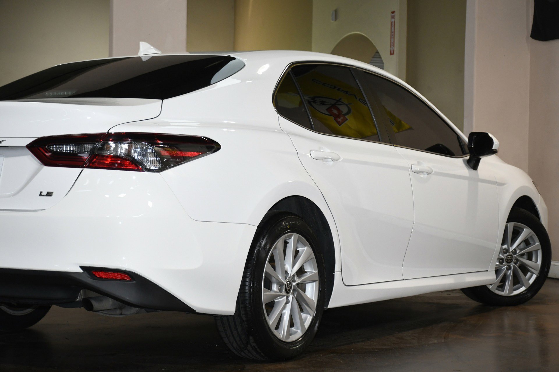 Used 2021 Toyota Camry LE image 56