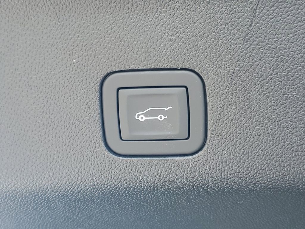 New 2026 Chevrolet Tahoe LT image 11