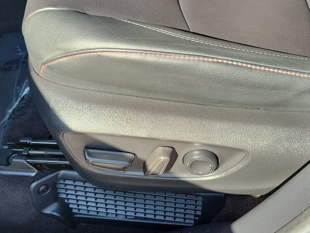 Used 2025 Toyota Sienna XSE FWD image 22