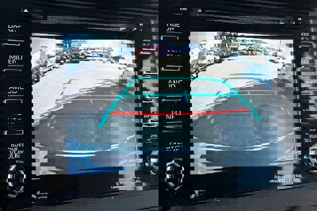 Used 2018 Toyota Sienna XLE FWD image 23