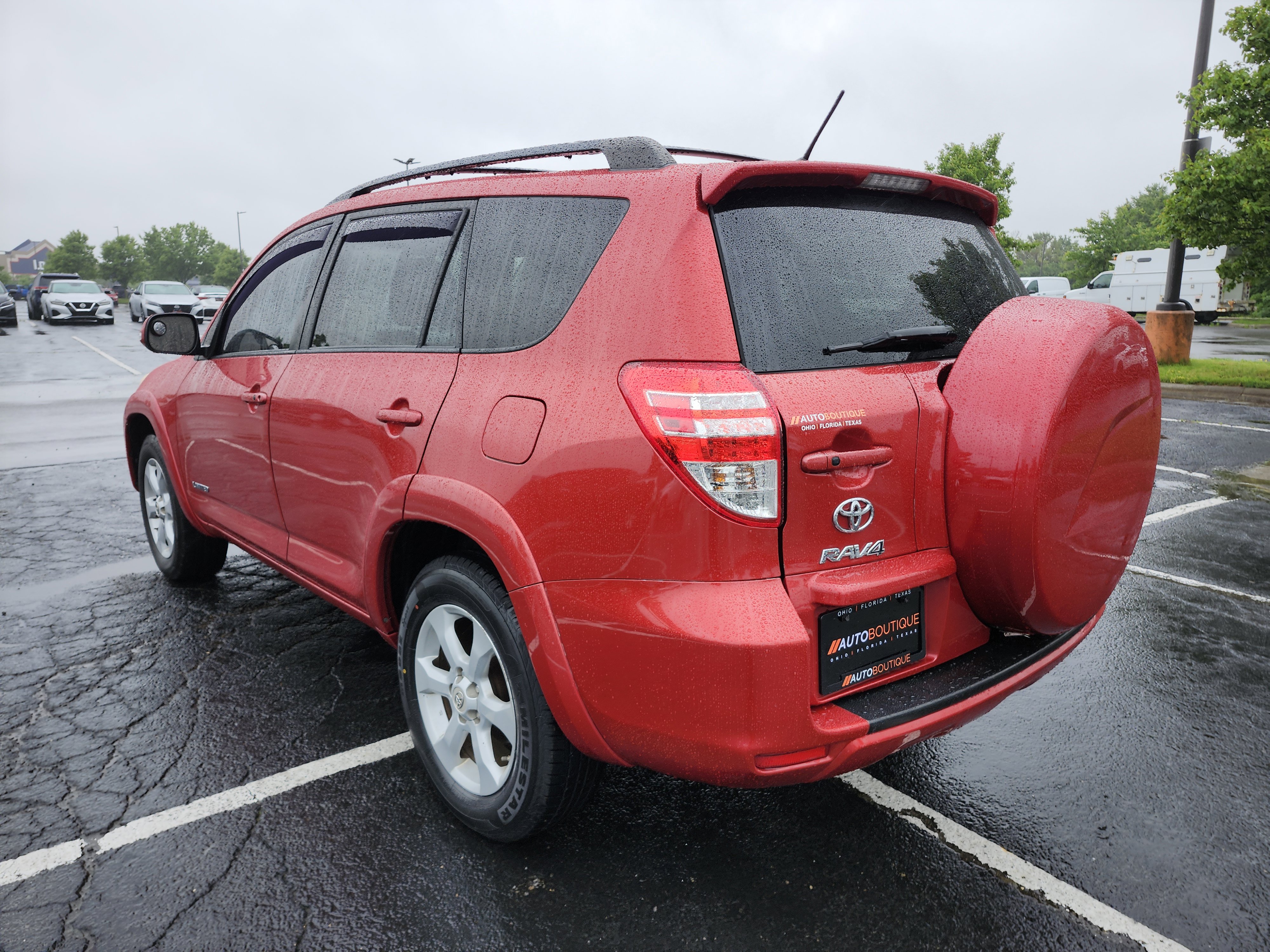 Used 2011 Toyota RAV4 Limited w/ Limited Extra Value Pkg AWD/4WD image 14