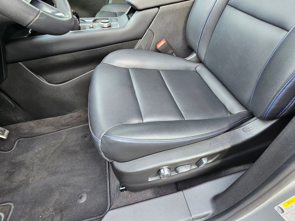 Used 2024 Cadillac XT4 Sport image 15