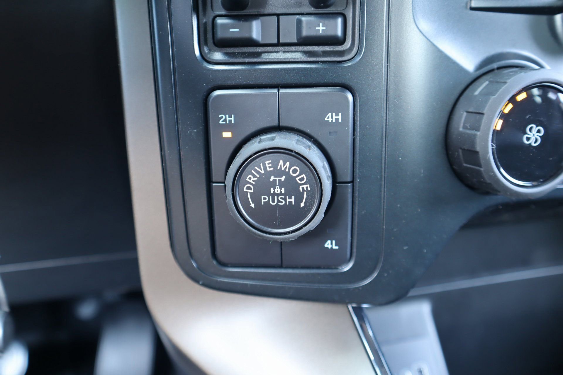 New 2025 Ford F150 STX w/ Equipment Group 201A FX4 image 8