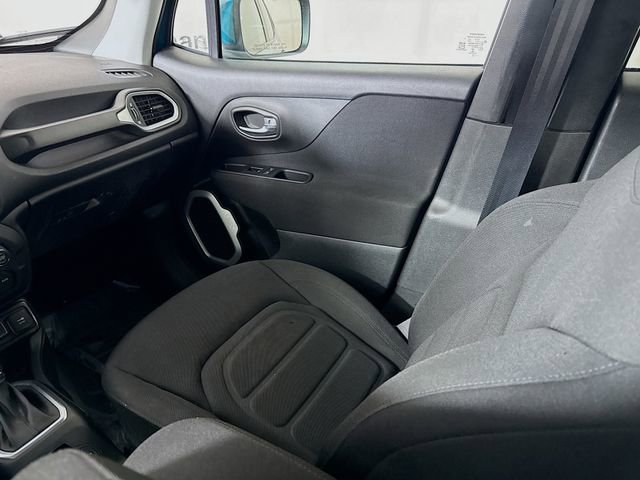 Used 2020 Jeep Renegade Latitude w/ Cold Weather Group image 24