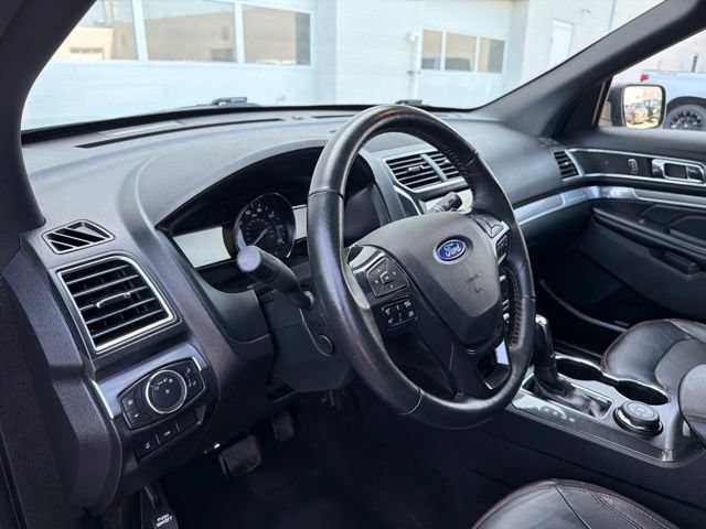 Used 2019 Ford Explorer Sport w/ Equipment Group 401A AWD/4WD image 17