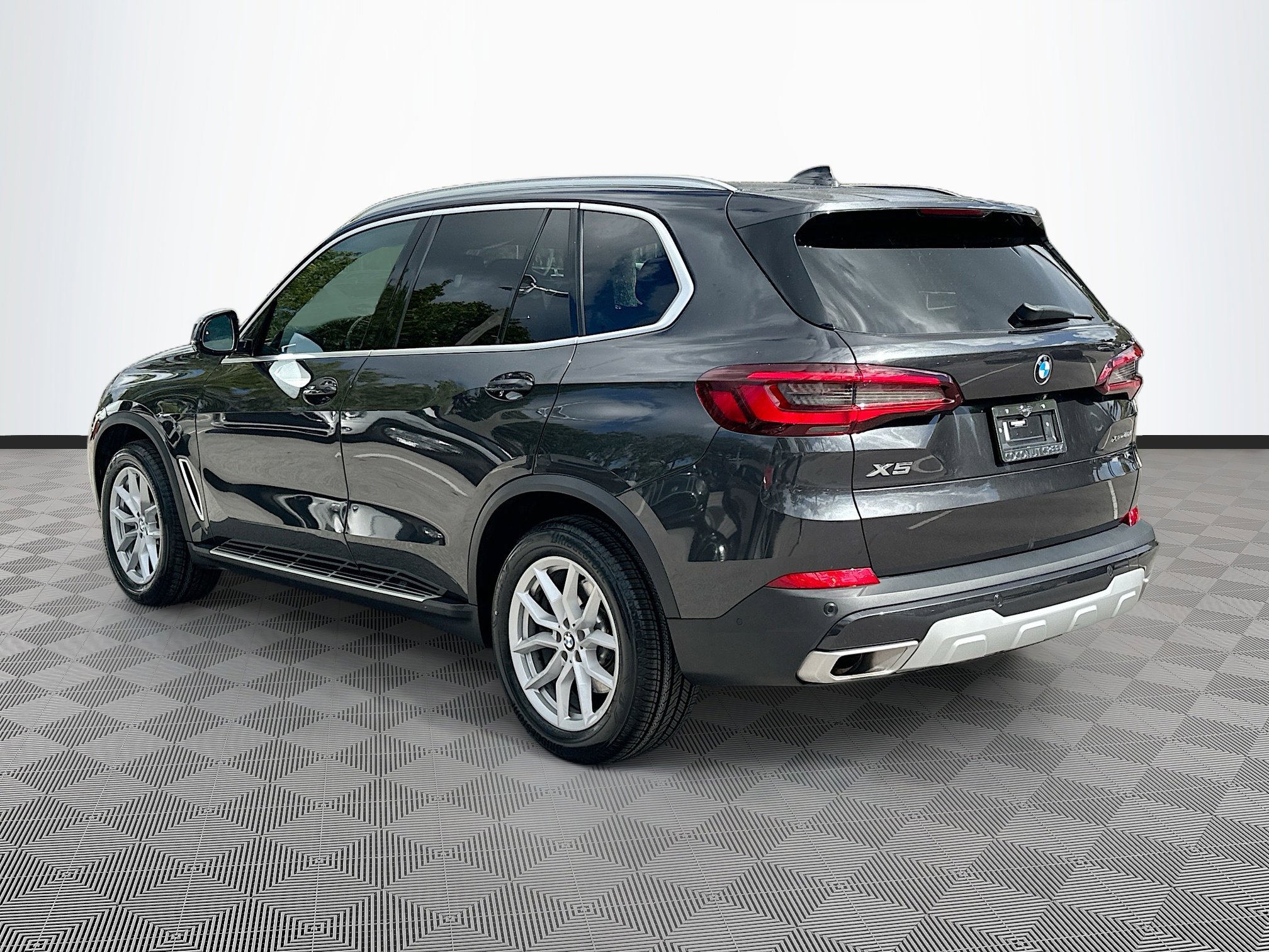 Certified 2023 BMW X5 xDrive40i w/ Premium Package image 5