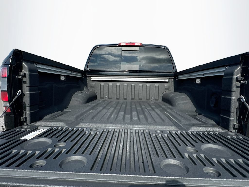 Used 2024 Nissan Frontier SV w/ SV Convenience Package RWD image 42