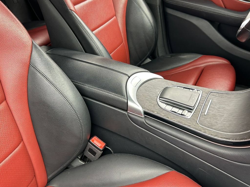 Used 2022 Mercedes-Benz GLC 300 4MATIC Coupe image 54