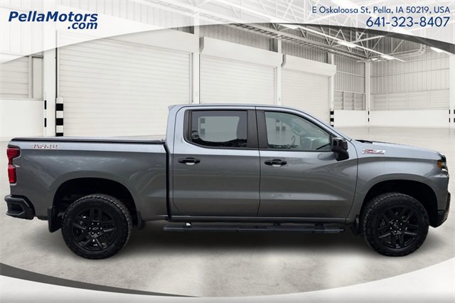 Used 2021 Chevrolet Silverado 1500 LT Trail Boss w/ Convenience Package II image 2