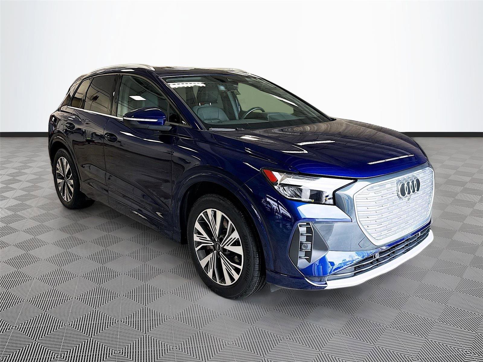 Certified 2023 Audi Q4 e-tron Premium Plus w/ Premium Plus image 2