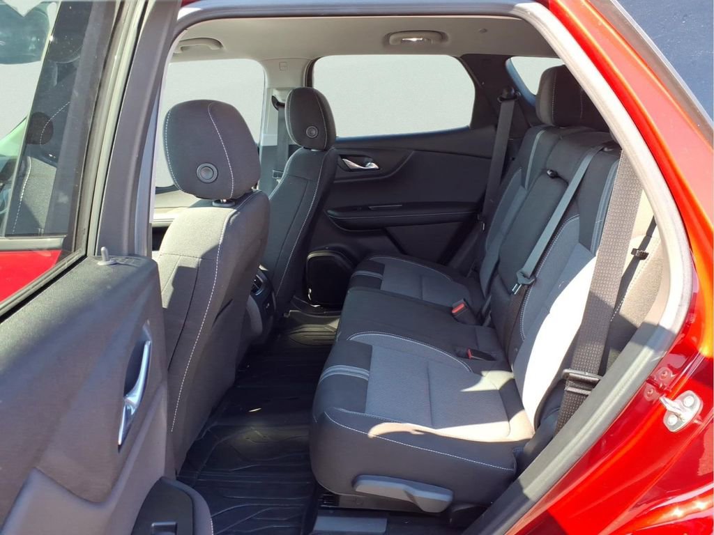 Certified 2024 Chevrolet Blazer LT w/ Convenience Package FWD image 11