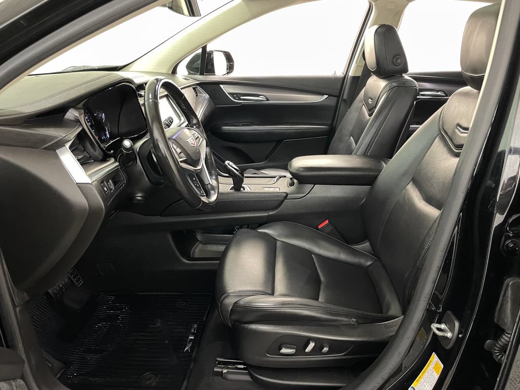 Certified 2018 Cadillac XT5 Luxury w/ Driver Awareness Package AWD/4WD image 10