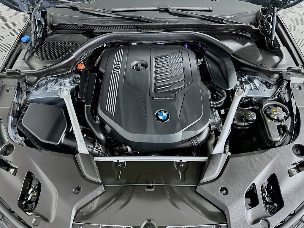 Certified 2023 BMW 540i w/ Premium Package image 31