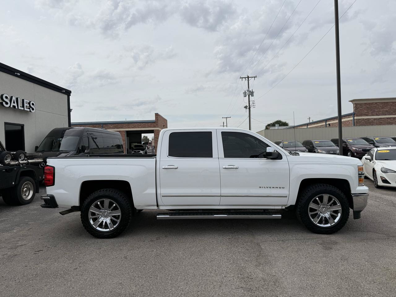 Used 2015 Chevrolet Silverado 1500 LTZ RWD image 5