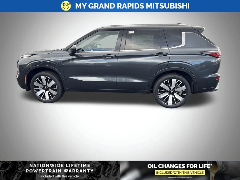 New 2025 Mitsubishi Outlander SEL image 6