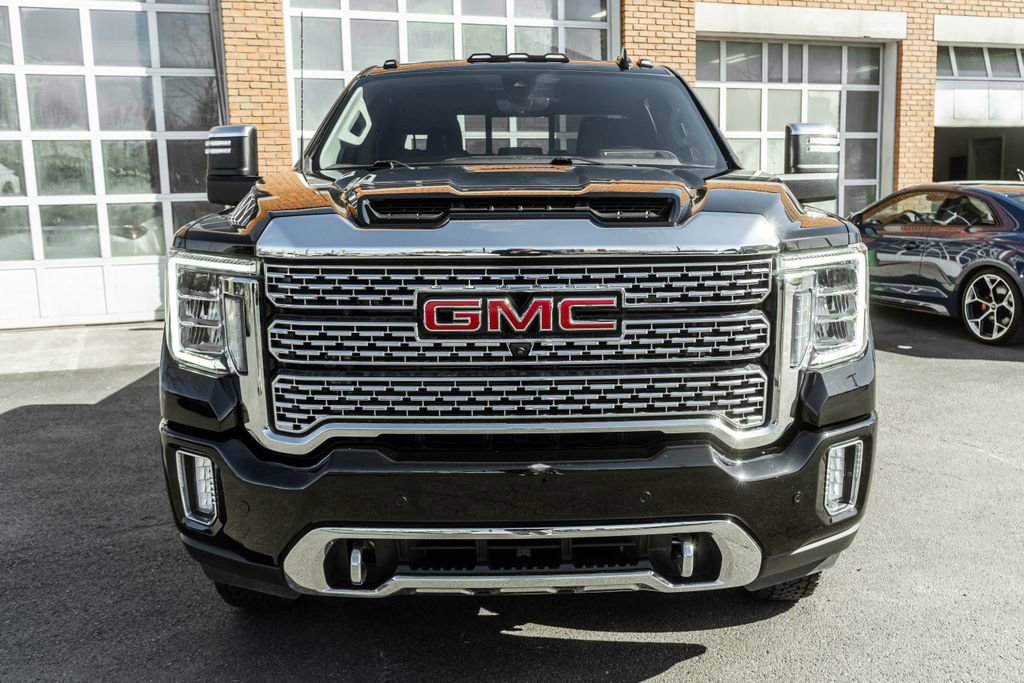 Used 2023 GMC Sierra 3500 Denali w/ Denali Ultimate Package image 39