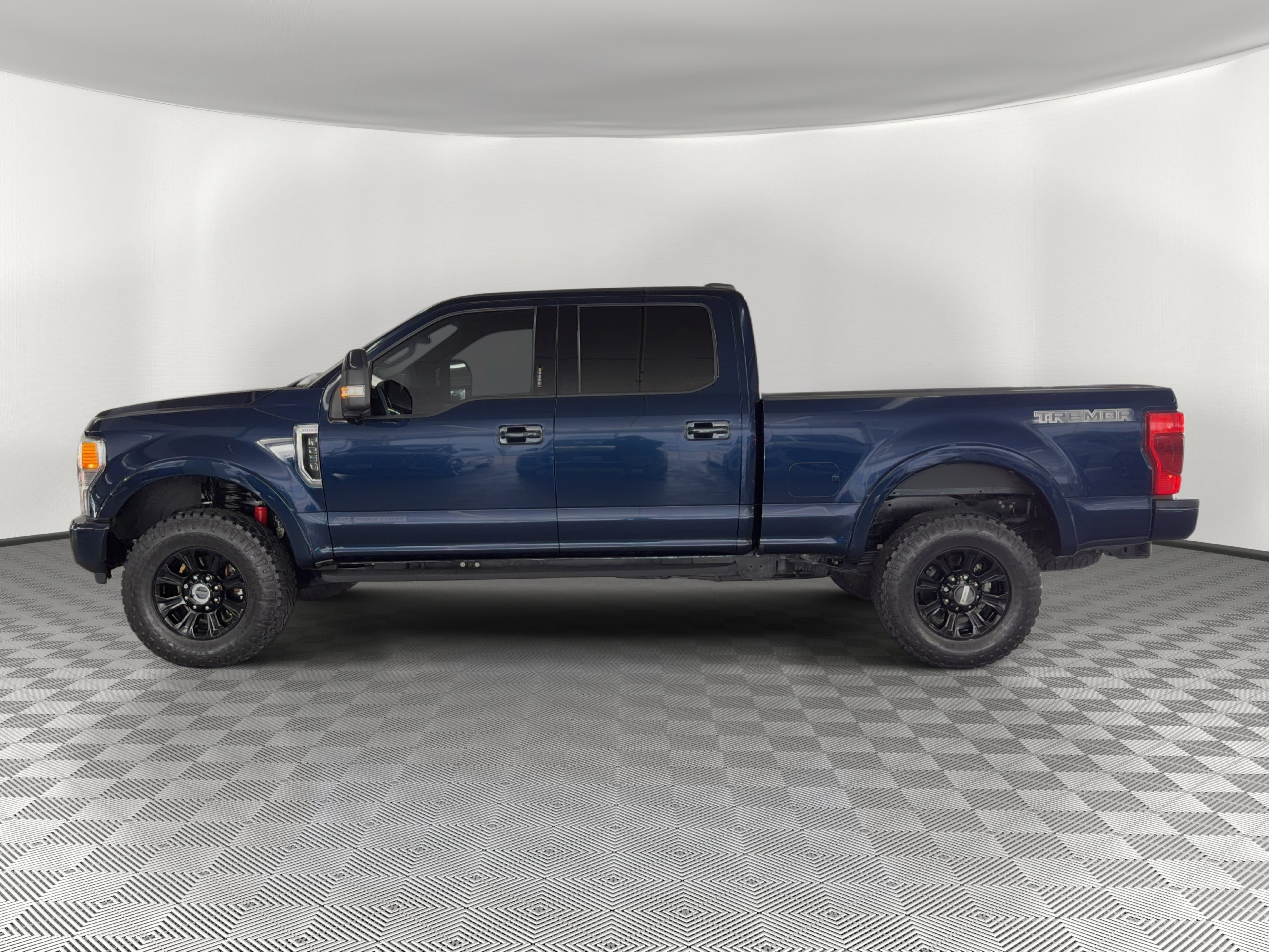 Used 2022 Ford F250 Lariat w/ Tremor Off-Road Package image 2